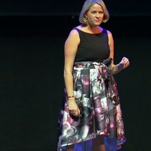 Beautiful dress. Full floral skirt. AS NEW!